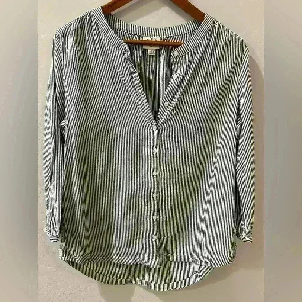 St. John's Bay Woman's Navy Blue & White Striped Top Size M